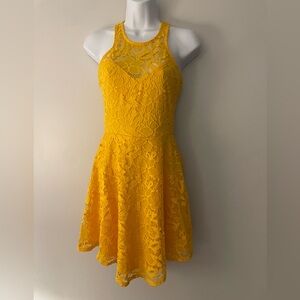 Yellow lace dress size small material girl